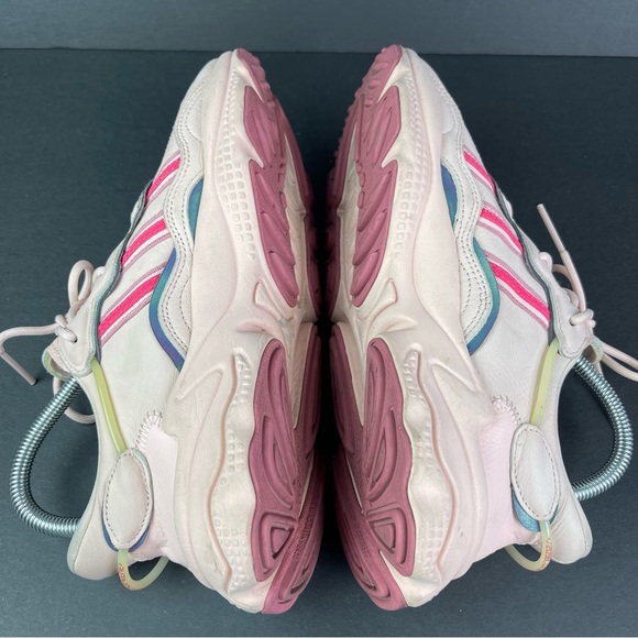 Adidas Ozweego Size 9 Women's Icy Pink Real Pink Maroon EE5719 - Picture 4 of 10